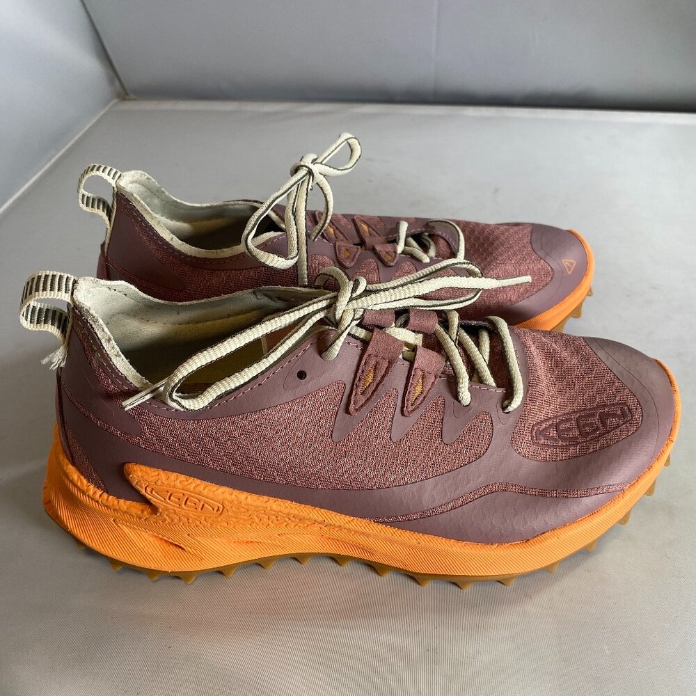 KEEN Womens Zionic Speed Coral Hiking Shoes 7.5